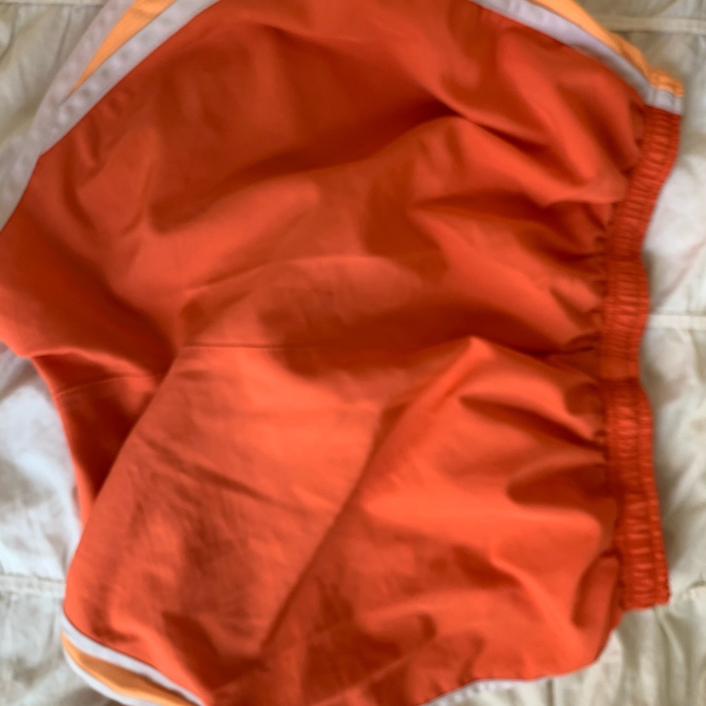 Running shorts - Picture 2 of 3